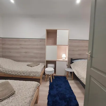 Apartment Akacvirag Airport Bogi Debrecen