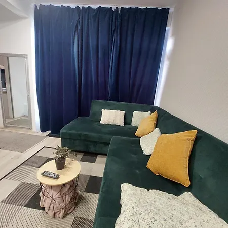 Akacvirag Airport Bogi * デブレツェン